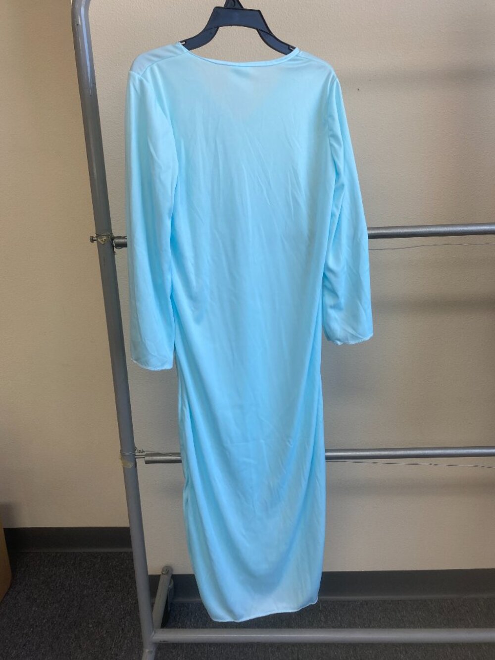 Mary Child Costume (Large 10-12) - Picture 3 of 7